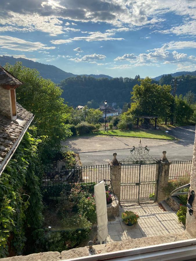 Le Clos St Georges Entraygues-sur-Truyère Exterior foto
